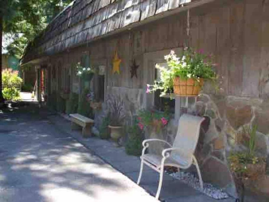 Motel Room With Kitchenette At Base Of Mt Hood Mount Hood Village Eksteriør bilde